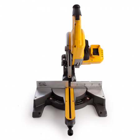 Пила торцовочная аккумуляторная DeWalt DCS778N (б/акк,б/зу)